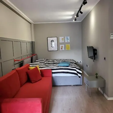 Helga's Deluxe 3 شقة *