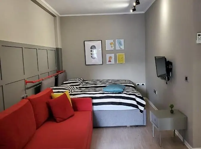 Helga's Deluxe 3 Апартаменты *