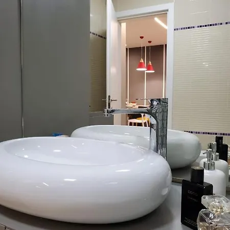 Helga's Deluxe 3 ティラナ