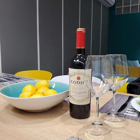 Helga's Deluxe 3 * ティラナ