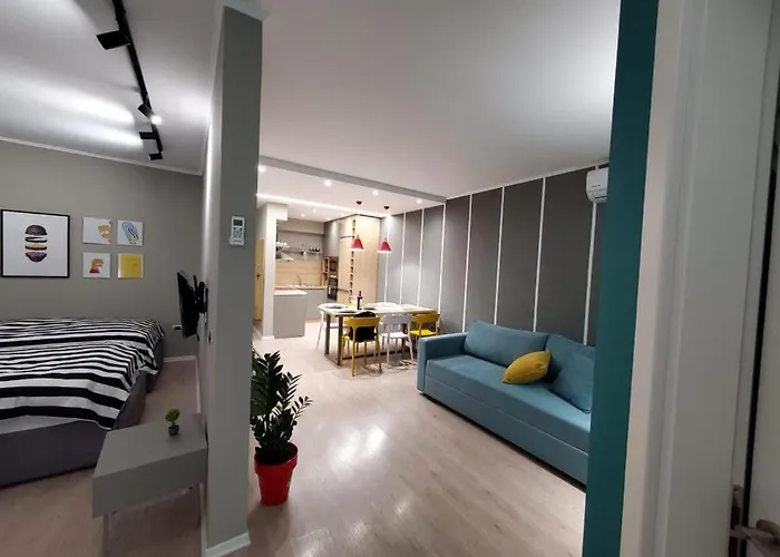 Helga's Deluxe 3 Apartment