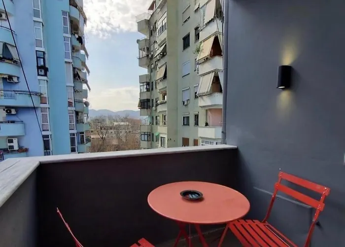 Apartment Helga's Deluxe 3 Tirana